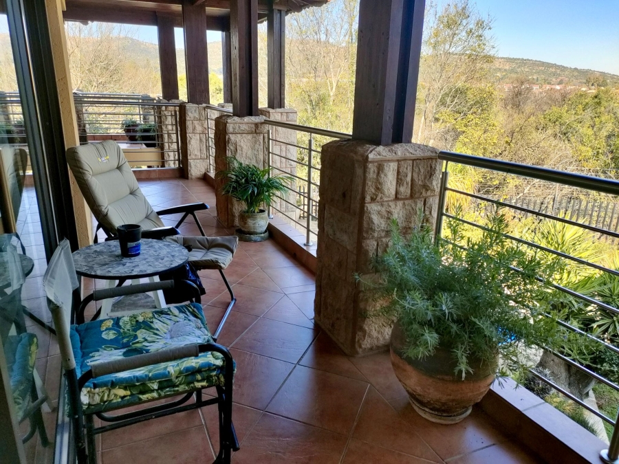 5 Bedroom Property for Sale in Birdwood Estate North West